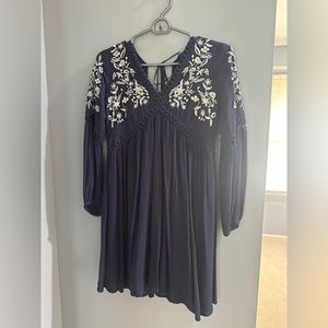 Francesca’s navy blue dress